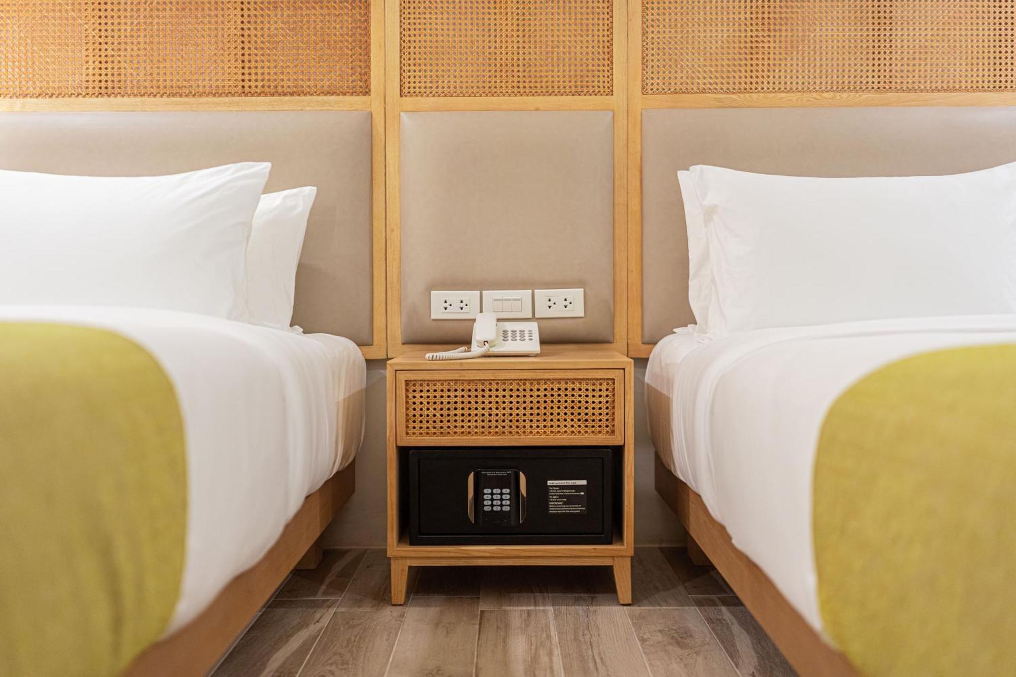 Mandarin Nest Boracay 4*