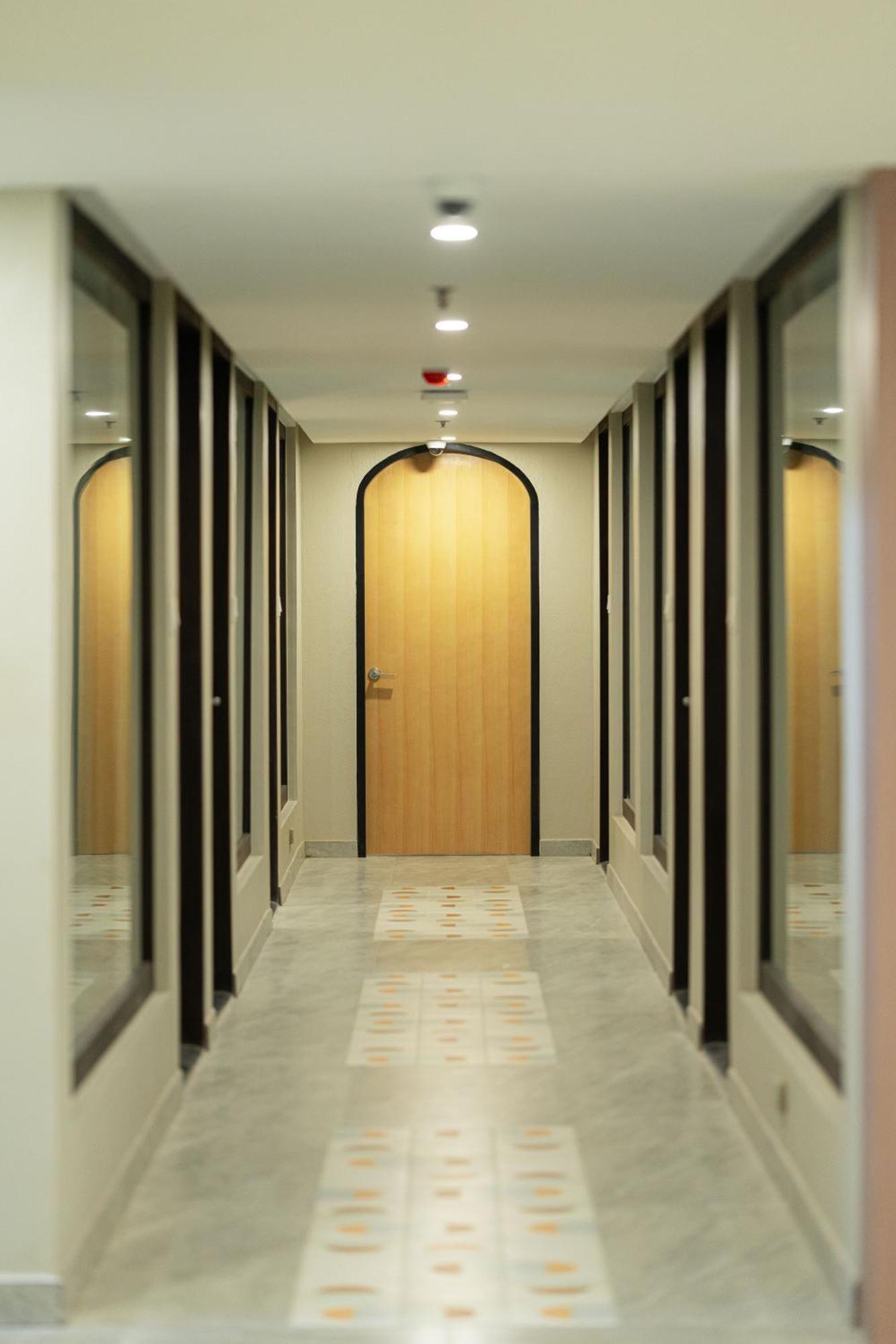 Hotel Mandarin Nest Boracay