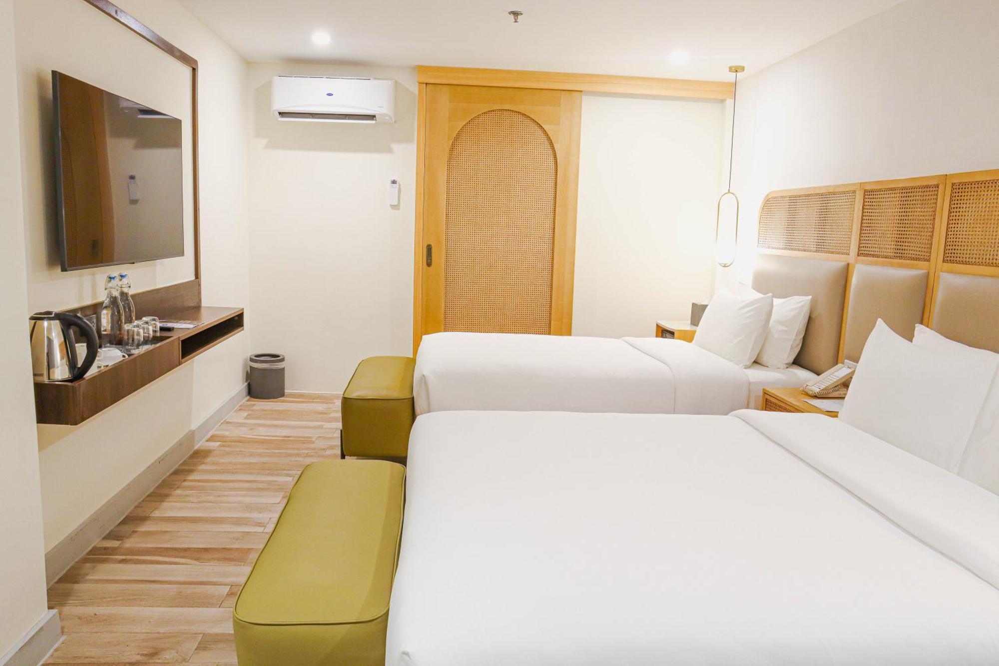Mandarin Nest Boracay