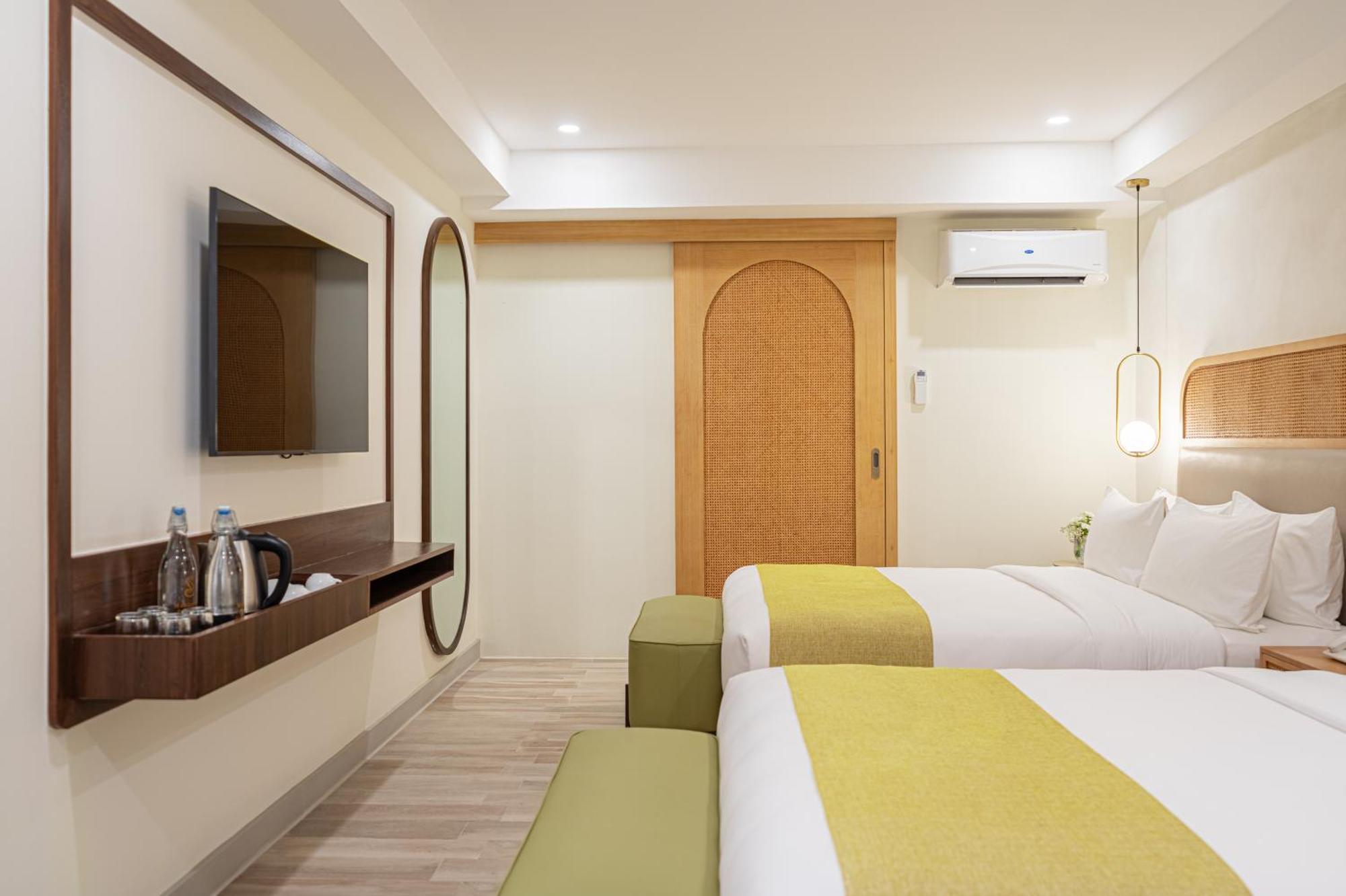 Hotel Mandarin Nest Boracay