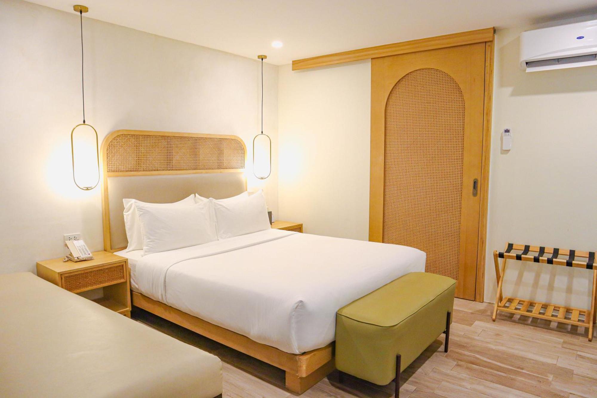 Hotel Mandarin Nest Boracay 4*